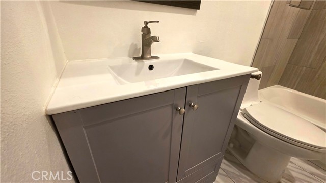 Detail Gallery Image 16 of 18 For 620 W Hyde Park Bld #126,  Inglewood,  CA 90302 - 3 Beds | 2 Baths
