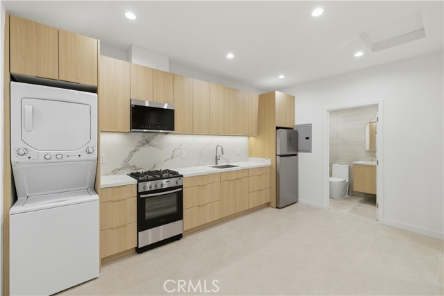 Detail Gallery Image 27 of 41 For 7663 7661 Sedan Ave, West Hills,  CA 91304 - 5 Beds | 3/1 Baths