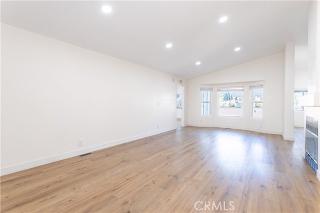 Image 8 of 40 For 20049 Canyon View