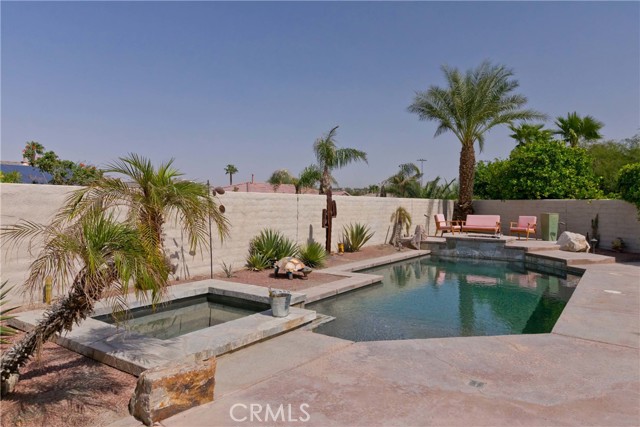 Detail Gallery Image 21 of 53 For 134 Tesori Dr, Palm Desert,  CA 92211 - 4 Beds | 3/1 Baths