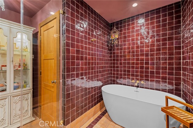 Detail Gallery Image 20 of 45 For 437 N Parish Pl., Burbank,  CA 91506 - 3 Beds | 2 Baths