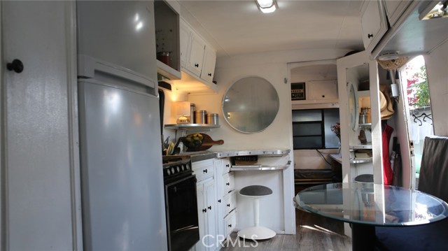 10799 Sherman Grove Avenue, Los Angeles CA: https://media.crmls.org/medias/efbadfa4-ec89-4fcc-a434-0c6b1499e24a.jpg