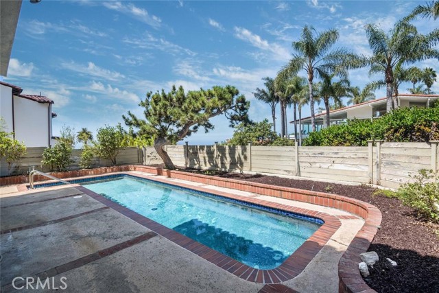 721 Via Del Monte, Palos Verdes Estates, California 90274, 4 Bedrooms Bedrooms, ,1 BathroomBathrooms,Residential,Sold,Via Del Monte,PV23160476