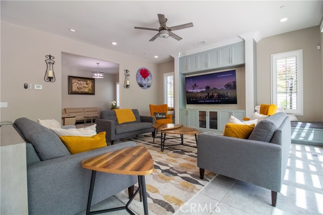 Detail Gallery Image 10 of 24 For 51 Egret, Irvine,  CA 92618 - 5 Beds | 5/1 Baths