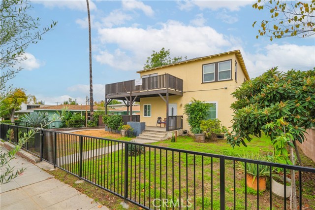 Detail Gallery Image 3 of 18 For 1253 Del Rey, Pasadena,  CA 91107 - 2 Beds | 2 Baths