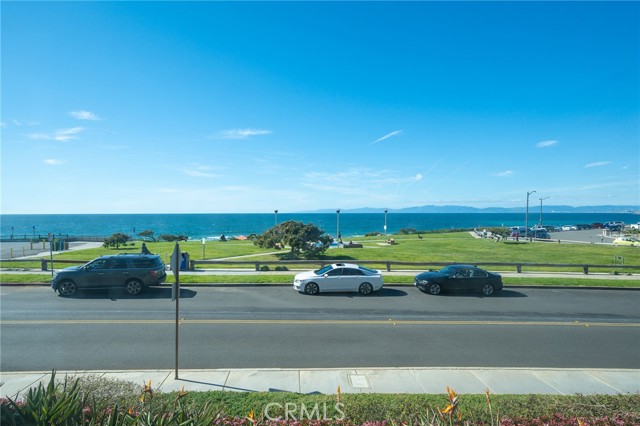 201 Calle Miramar, Redondo Beach, California 90277, 2 Bedrooms Bedrooms, ,2 BathroomsBathrooms,Residential,Sold,Calle Miramar,PV23039867