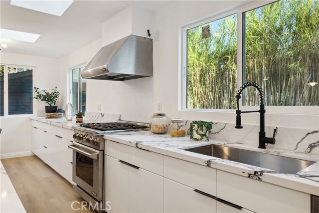 Detail Gallery Image 25 of 70 For 1290 E Woodbury, Pasadena,  CA 91104 - 5 Beds | 5 Baths