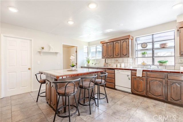 Detail Gallery Image 17 of 50 For 3318 W Borchard, Santa Ana,  CA 92704 - 4 Beds | 2 Baths