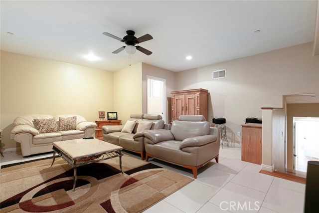 Detail Gallery Image 26 of 51 For 1301 Corona Dr, Glendale,  CA 91205 - 3 Beds | 5 Baths