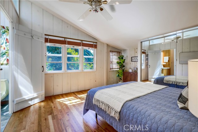 464 Agate Street, Laguna Beach CA: https://media.crmls.org/medias/efbffc18-8e47-4b60-908d-9564429f4b5d.jpg