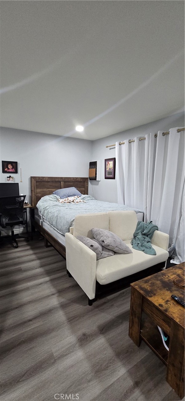 Image 3 of 18 For 5585 Pacific Coast