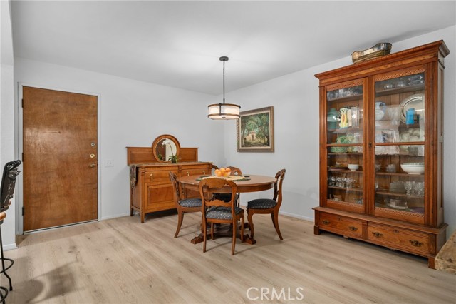 254 E Fern Avenue, Redlands CA: https://media.crmls.org/medias/efc06c6e-9c9e-4170-b6fb-fabc0b4c3835.jpg