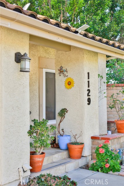 Detail Gallery Image 3 of 31 For 1129 Heatherview, Oak Park,  CA 91377 - 3 Beds | 2/1 Baths