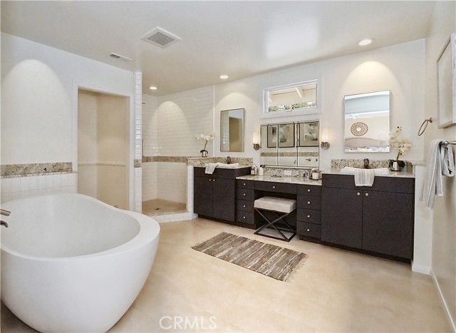 4 Bridlewood Circle, Rolling Hills Estates, California 90274, 3 Bedrooms Bedrooms, ,1 BathroomBathrooms,Residential,Sold,Bridlewood,PV23048044