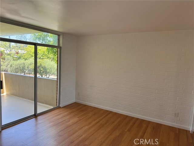 11750 W Sunset Boulevard, Los Angeles CA: https://media.crmls.org/medias/efc16cfd-5e63-4d25-9c56-014cb9fe6a0a.jpg