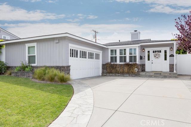 1401 Chestnut Avenue, Manhattan Beach, California 90266, 3 Bedrooms Bedrooms, ,2 BathroomsBathrooms,Residential,Sold,Chestnut,SB16060549