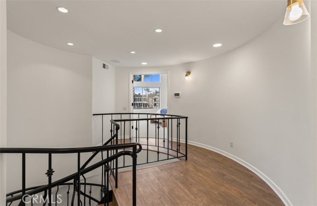 16201 Santa Barbara Lane, Huntington Beach CA: https://media.crmls.org/medias/efc20dde-e096-40b5-bbc9-6304040ebbaf.jpg
