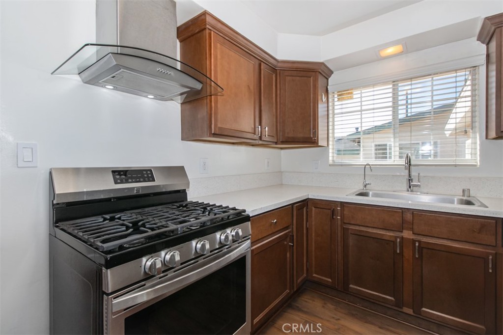 MLS #SR25257076 image #8