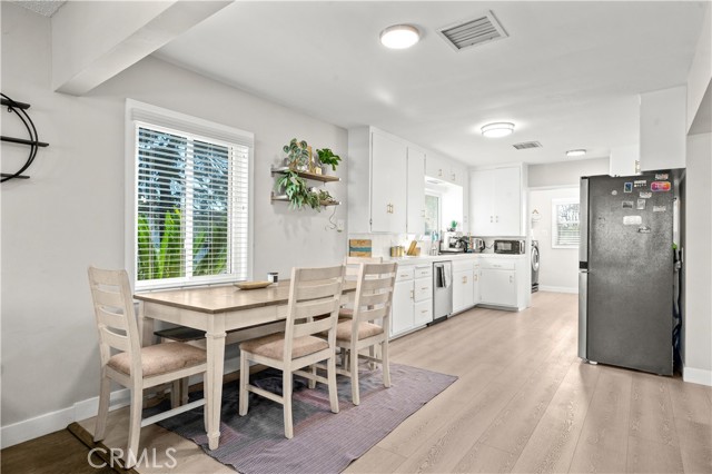 Detail Gallery Image 8 of 49 For 10358 Trabuco, Bellflower,  CA 90706 - 4 Beds | 2 Baths