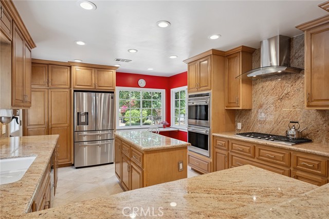 6217 Orion Avenue, Van Nuys CA: https://media.crmls.org/medias/efc38d94-8a32-42d7-9539-c1401088062b.jpg
