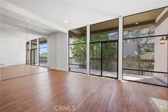 7202 Marina Pacifica S, Long Beach CA: https://media.crmls.org/medias/efc4f9a2-04d5-47a6-9e69-daaca979b181.jpg