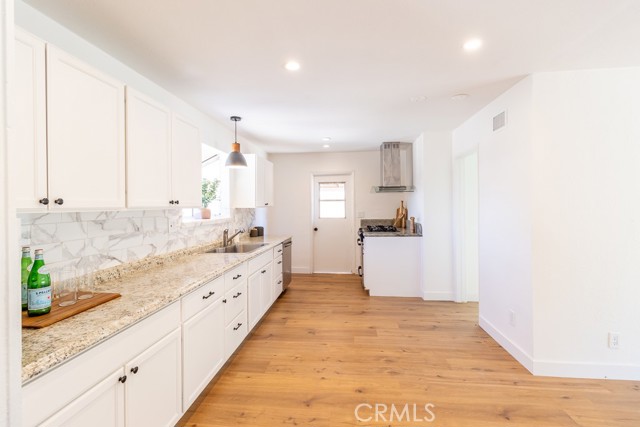 1774 Hamilton Street photo 6