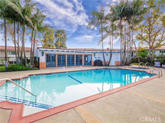 1 Via La Cima, Rancho Palos Verdes, California 90275, 2 Bedrooms Bedrooms, ,1 BathroomBathrooms,Residential,Sold,Via La Cima,PV21253168