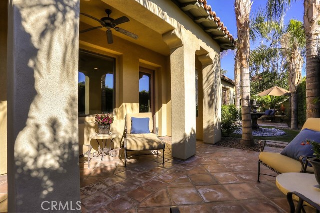 75209 Promontory Place, Indian Wells CA: https://media.crmls.org/medias/efc5d877-1a9a-4cfd-b0ce-0837e7f8d94e.jpg