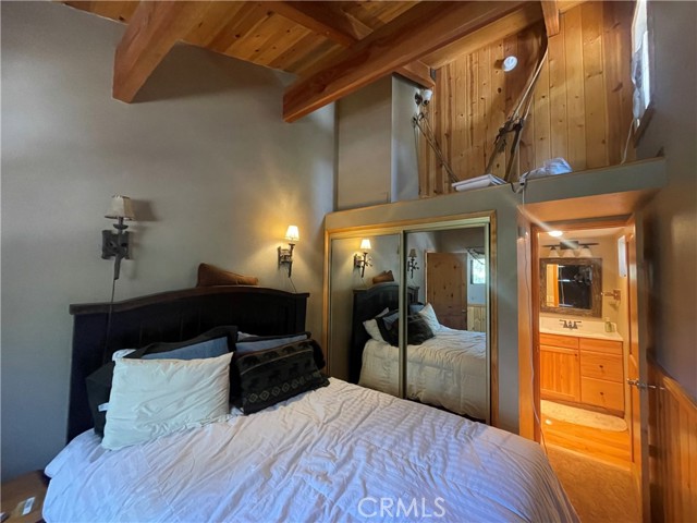 Detail Gallery Image 16 of 29 For 752 Cove Dr, Big Bear Lake,  CA 92315 - 4 Beds | 2 Baths