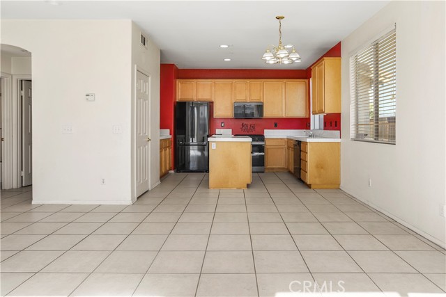 Detail Gallery Image 11 of 39 For 26281 Casa Encantador, Moreno Valley,  CA 92555 - 4 Beds | 3 Baths