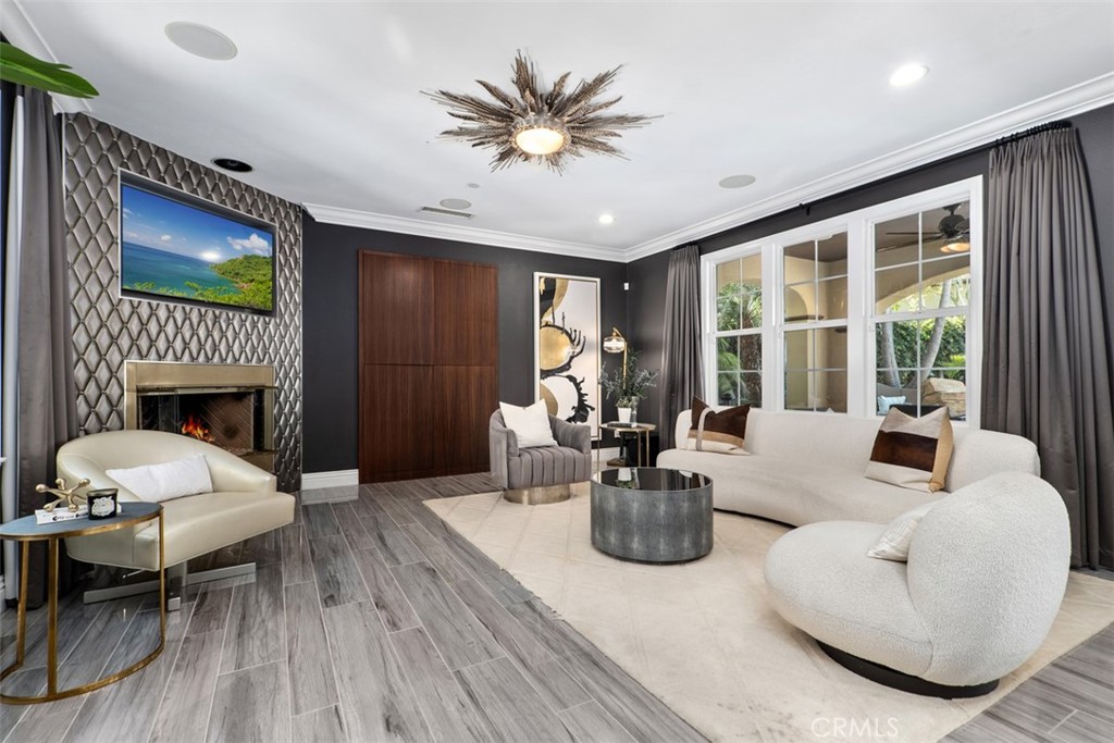 Efc6c6e9 Acc5 4069 B718 56378d511467