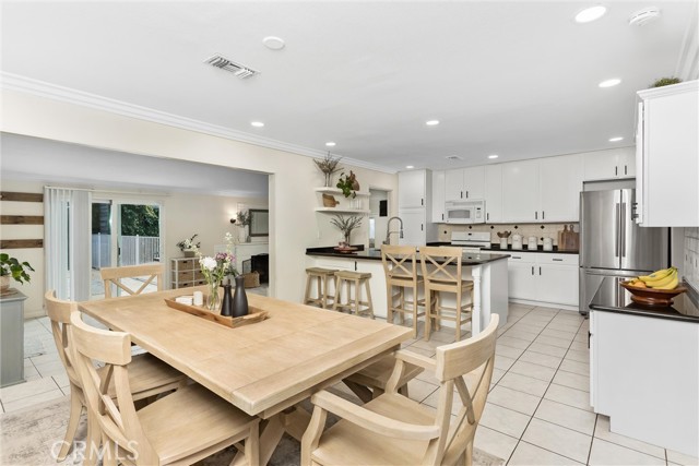 Detail Gallery Image 10 of 52 For 1235 W Cypress, Redlands,  CA 92373 - 5 Beds | 3 Baths