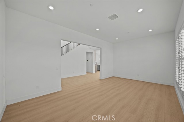 Detail Gallery Image 7 of 59 For 20638 W Deer Grass Ct Ct, Porter Ranch,  CA 91326 - 5 Beds | 5/1 Baths