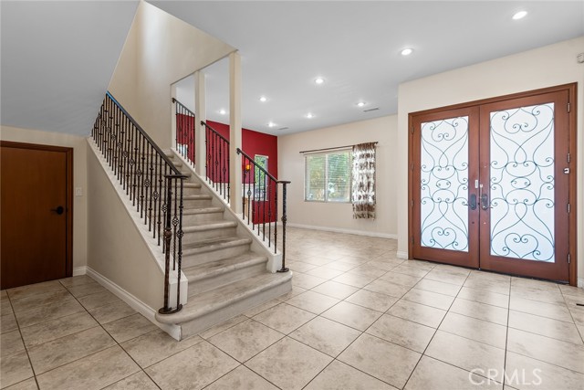 18267 Valley Vista Boulevard, Tarzana CA: https://media.crmls.org/medias/efc704fd-aeec-473e-9be7-f78ddb871eba.jpg