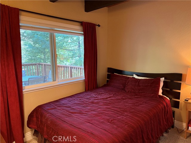 27334 Pinewood Drive, Lake Arrowhead, CA 92352