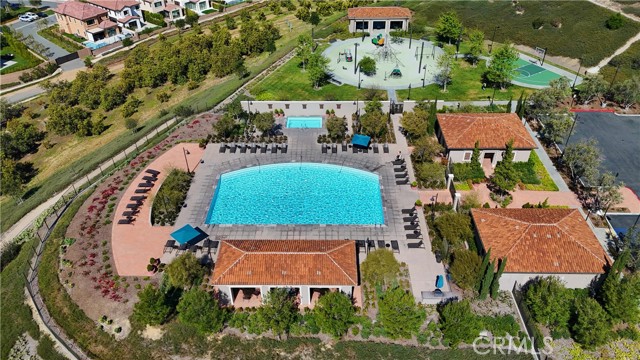 149 Somera, Irvine CA: https://media.crmls.org/medias/efc9b46c-dd31-4528-a0d7-d447f4519ef0.jpg