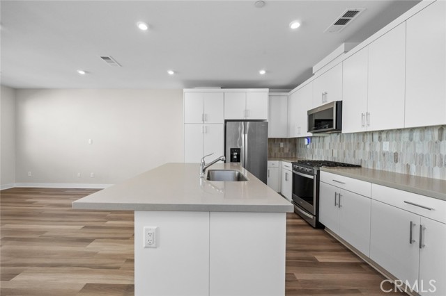 Detail Gallery Image 10 of 52 For 1206 W Cara, Anaheim,  CA 92805 - 2 Beds | 2/1 Baths