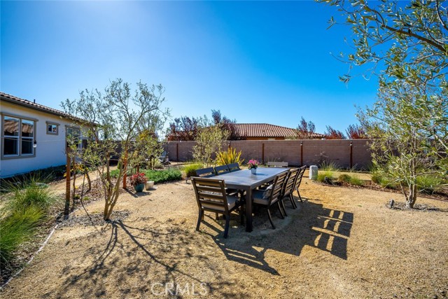 1330 Riley Lane, Nipomo CA: https://media.crmls.org/medias/efcb8a48-78b0-44e9-a23d-e7a9233cadd8.jpg