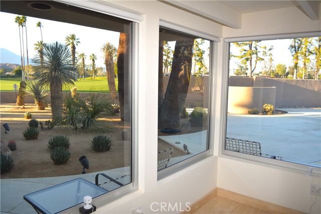40231 Club View Drive, Rancho Mirage CA: https://media.crmls.org/medias/efcceae9-a2ee-4a16-9979-b464f22144b1.jpg