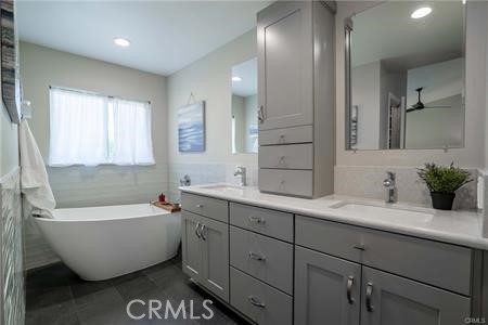 Detail Gallery Image 5 of 9 For 115 Monticello, Irvine,  CA 92620 - 4 Beds | 2 Baths