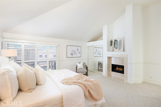 Detail Gallery Image 13 of 33 For 1 Coventry, Newport Beach,  CA 92660 - 4 Beds | 3/1 Baths