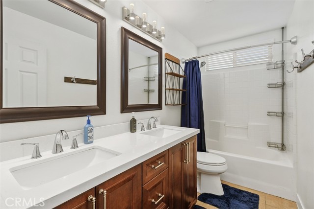 35183 Flamingo Way, Winchester CA: https://media.crmls.org/medias/efce10f8-d6ac-4629-b3c9-2420712f7a73.jpg