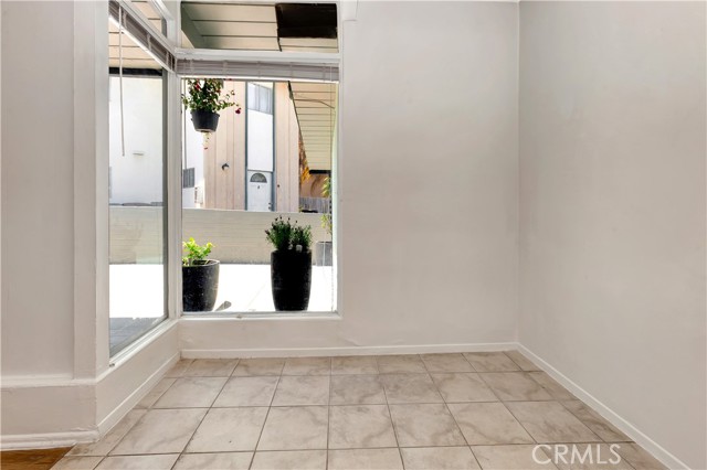 139 W Canada, San Clemente CA: https://media.crmls.org/medias/efce6946-a8aa-4a5d-bcf0-0f0ed7de0635.jpg
