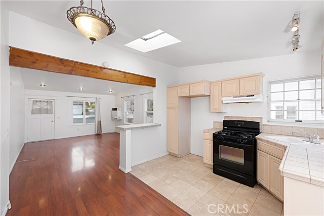 Detail Gallery Image 5 of 22 For 521 S Francisca Ave, Redondo Beach,  CA 90277 - – Beds | – Baths