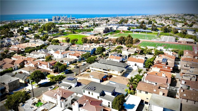 Detail Gallery Image 38 of 45 For 224 N Juanita Ave #B,  Redondo Beach,  CA 90277 - 5 Beds | 5 Baths