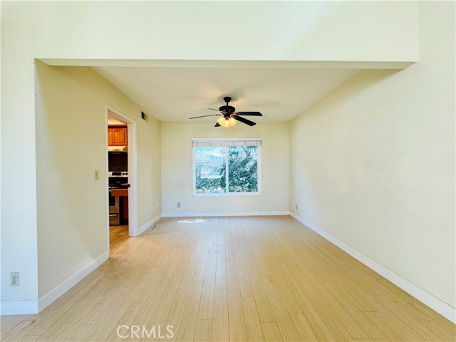 Detail Gallery Image 12 of 21 For 10 Coldbrook, Irvine,  CA 92604 - 4 Beds | 2/1 Baths