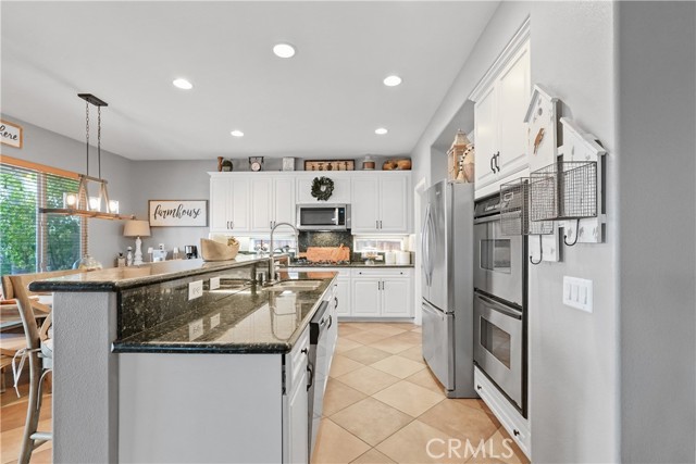 Detail Gallery Image 6 of 26 For 37056 Edgemont, Murrieta,  CA 92563 - 4 Beds | 3/1 Baths