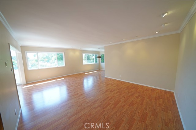 Detail Gallery Image 2 of 20 For 1525 N Hayworth Ave #304,  Los Angeles,  CA 90046 - 2 Beds | 2 Baths