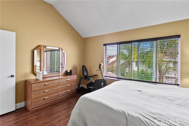 Detail Gallery Image 17 of 33 For 5 Robin Hill Ln, Laguna Hills,  CA 92653 - 3 Beds | 2/1 Baths