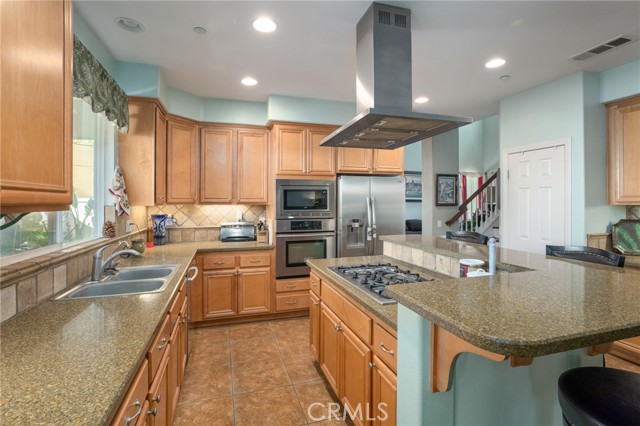 Detail Gallery Image 14 of 46 For 28300 Summertrail Pl, Highland,  CA 92346 - 4 Beds | 2/1 Baths